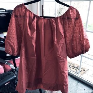 Hole sleeve detail blouse